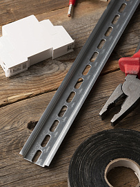 DIN-рейка (дин-рейка) 500 мм перфорированная (adr-50) EKF DIN-рейка (дин-рейка) 500 мм перфорированная (adr-50) EKF