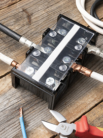 Клеммный терминал TC-2003 до 95 мм2 200A EKF Клеммный терминал TC-2003 до 95 мм2 200A EKF