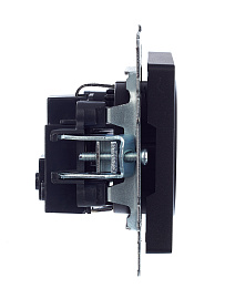 Розетка 1-местная с заземлением без защитных шторок 16А РС11-1-0-БрЧ черный BR-R11-16-K02 BRITE  IEK Розетка 1-местная с заземлением без защитных шторок 16А РС11-1-0-БрЧ черный BR-R11-16-K02 BRITE  IEK