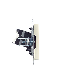 Розетка компьютерная RJ45 кат.5E РК10-БрКр бежевый BR-K10-1-K10 BRITE  IEK Розетка компьютерная RJ45 кат.5E РК10-БрКр бежевый BR-K10-1-K10 BRITE  IEK