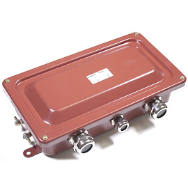 Коробка соединительная КС-20 УХЛ1,5 IP65 латунный ввод ГОФРОМАТИК zeta30346 (ЗЭТАРУС) Коробка соединительная КС-20 УХЛ1,5 IP65 латунный ввод ГОФРОМАТИК zeta30346 (ЗЭТАРУС)