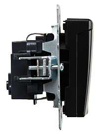 Розетка 1-местная с заземлением с защитными шторками и крышкой 16А IP20 РСбш10-3-БрЧ черный BR-R16-16-K02 BRITE  IEK Розетка 1-местная с заземлением с защитными шторками и крышкой 16А IP20 РСбш10-3-БрЧ черный BR-R16-16-K02 BRITE  IEK