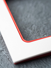 Рамка для розеток и выключателей 1 пост Стокгольм белый с линией цвета красный EXM-G-304-20 EKF PROxima Рамка для розеток и выключателей 1 пост Стокгольм белый с линией цвета красный EXM-G-304-20 EKF PROxima