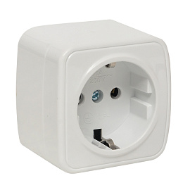 Розетка одинарная Минск открытой установки с заземлением без шторок 16А в сборе белый EGR16-028-10 EKF Розетка одинарная Минск открытой установки с заземлением без шторок 16А в сборе белый EGR16-028-10 EKF