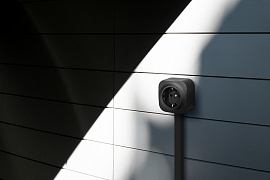 Розетка одинарная QUTEO открытой установки с/з без шторок 16А 250В IP20 черный 782472 Legrand Розетка одинарная QUTEO открытой установки с/з без шторок 16А 250В IP20 черный 782472 Legrand