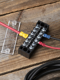 Клеммный терминал TB-1506 до 1,5 мм2 15A EKF Клеммный терминал TB-1506 до 1,5 мм2 15A EKF