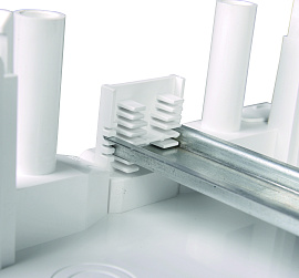 Бокс ЩРН-П-36 модулей навесн.пластик IP41 PRIME белая дверь MKP82-N-36-WD-41-05 IEK Бокс ЩРН-П-36 модулей навесн.пластик IP41 PRIME белая дверь MKP82-N-36-WD-41-05 IEK